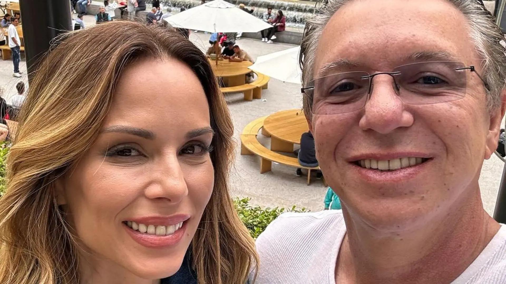 Foto de Boninho e Ana Furtado