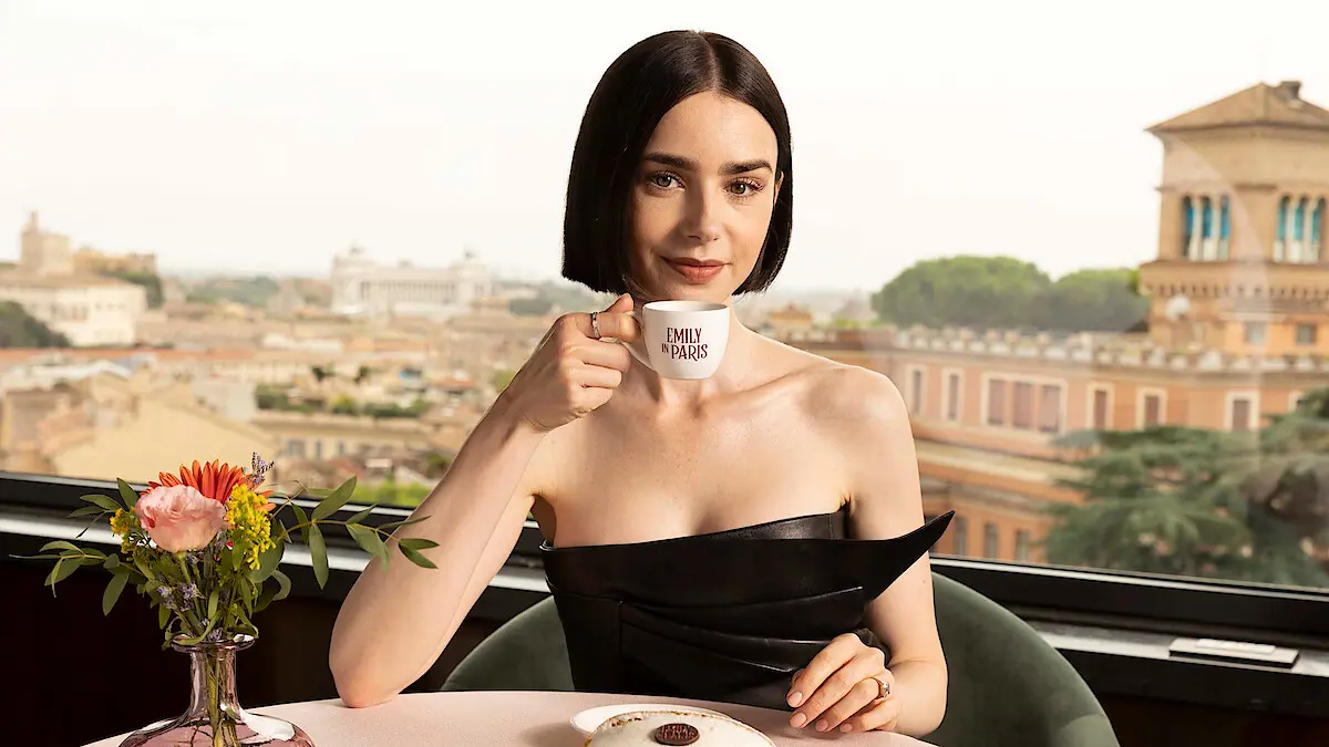 Foto da série Emily in Paris, exibida pela Netflix