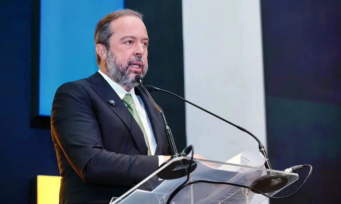 Ministro Alexandre Silveira (Minas e Energia) afirmou em São Paulo que outras concessionárias deverão apoiar Enel na crise de energia elétrica em São Paulo | Foto: Tauan Alencar/MME