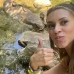 Kayanne Fonseca revelou que, apesar de ter medo de cobras, sua reação ao encontrar a jiboia foi de tranquilidade e admiração | Foto: Reprodução/Redes sociais