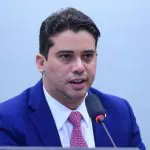 Partido Liberal expulsa deputado Júnior Mano por apoio a candidato do PT em Fortaleza; Júnior Mano
