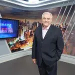 Foto de Marcelo Rezende no estúdio do Cidade Alerta, da Record