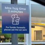 Nova Zelândia limita tempo de abraço em aeroporto