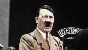 Adolf Hitler não chegou ao julgamento: a exemplo dos seus dois principais assessores, Himmler e Goebbels, o líder nazista cometeu suicídio para não ser capturado pelas forças aliadas | Foto: Reprodução/Redes sociais