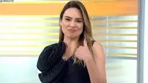 Foto da apresentadora Rachel Sheherazade