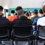 De acordo com o Grupo Rabbit, as escolas particulares tiveram uma inadimplência de 25% e uma perda de 20% no número de alunos durante a pandemia | Foto: Reprodução/Sam Balye/Unsplash
