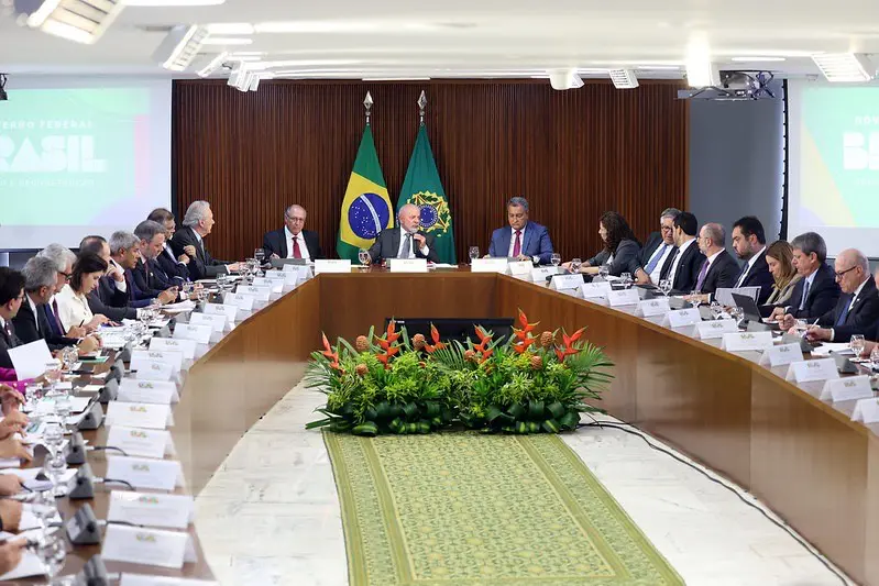 O ministro da Justiça Ricardo Lewandowski fala durante reunião com o presidente da República, Luiz Inácio Lula da Silva, ministros e governadores. Foto: Valter Campanato/Agência Brasil