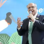 Alckmin acredita que o dólar deve cair nos próximos meses