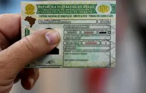 CNH poderá ter categoria para carros automáticos