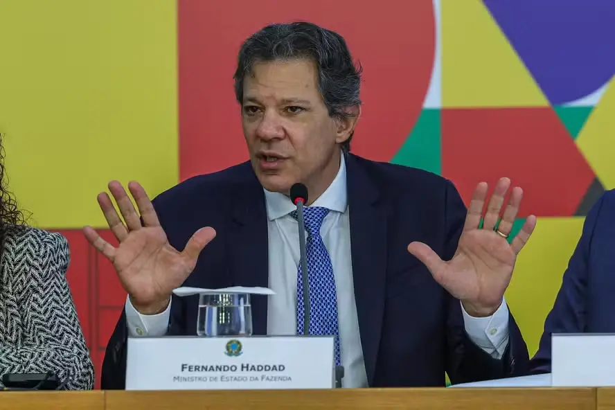 Fernando Haddad anuncia pacote de gastos