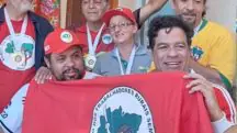 Em junho deste ano, o ex-jogador Raí participou de um comício em Paris, na França. Na ocasião, ele fez propagandas para o MST | Foto: Reprodução/Instagram