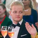 Filho da princesa da Noruega é preso sob acusação de estupro