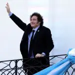 Com essas medidas, o governo de Milei dará a oportunidade ‘a milhões de cidadãos de eleger o que querem comprar e onde comprar’ | Foto: Reprodução/Twitter/X