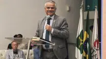 Pastor acusa escola de realizar rituais de magia