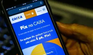 O Banco Central do Brasil anunciou ajustes nas regras do Pix, que resultaram na limitação de transferências por celulares novos ou não cadastrados | Foto: Marcello Casal Jr/Agência Brasil