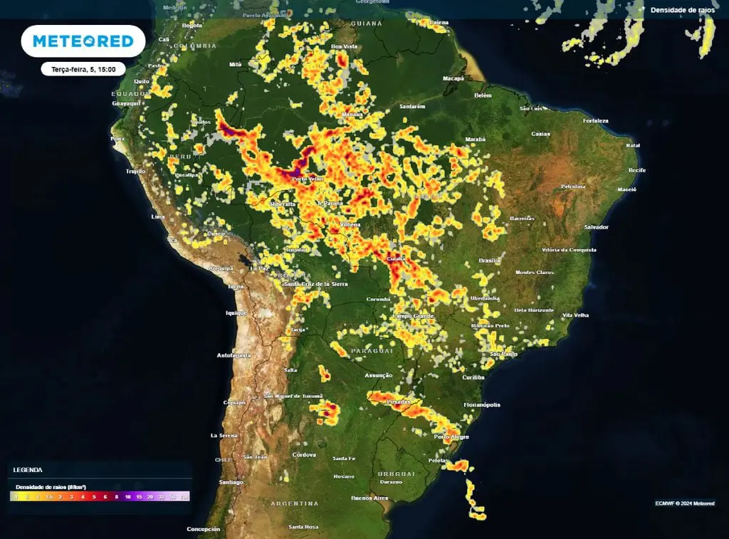 Durante a tarde, a frente fria no Sul contribui para chuvas fortes e tempestades no sudeste e na metade norte do Rio Grande do Sul | Foto: Divulgação/Meteored