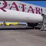Apesar da segurança garantida, os passageiros da Qatar Airways enfrentaram uma longa espera de quase 11 horas no Aeroporto de Salvador | Foto: Reprodução/Instagram