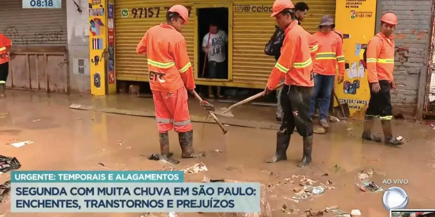 O incidente ocorreu em outubro, em Franco da Rocha, depois de uma enchente | Foto: Reprodução/TV Record