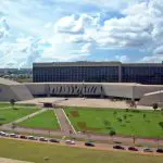 O salário dos ministros do STJ atualmente é de R$ 41.808,09 mensais | Foto: Reprodução/Wikipédia
