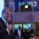 Tarcísio diz que SP vai bem porque não tem mais influência do PT