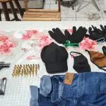 Serial killer usava roupas pretas, pistola calibre .380 e máscara para cometer crimes | Foto: Divulgação