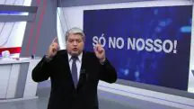 Foto do apresentador José Luiz Datena durante o Brasil Urgente