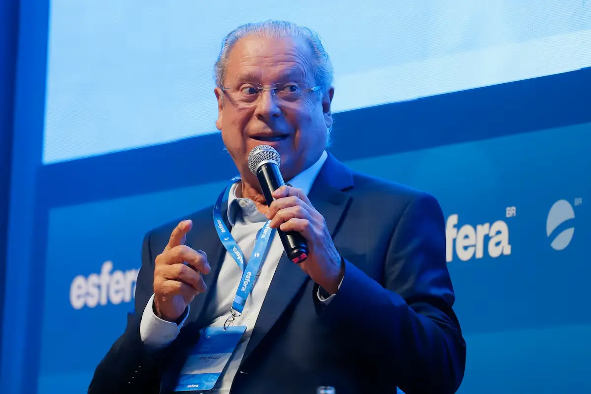 O petista José Dirceu em recente evento na Itália patrocinado pela empresa J&F, dos irmãos Batista e com a presença de vários ministros, inclusive do STF: aliado de Lula garantiu que esquerda venceria em São Paulo | Foto: Divulgação/Esfera