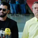 Foto do cantor Gusttavo Lima ao lado de Jair Bolsonaro