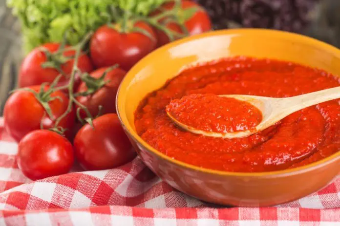 Molho de tomate caseiro é a opção mais saudável | Foto: Reprodução/Redes sociais
