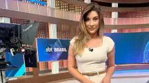 Foto de Kallyna Sabino, jornalista do SBT