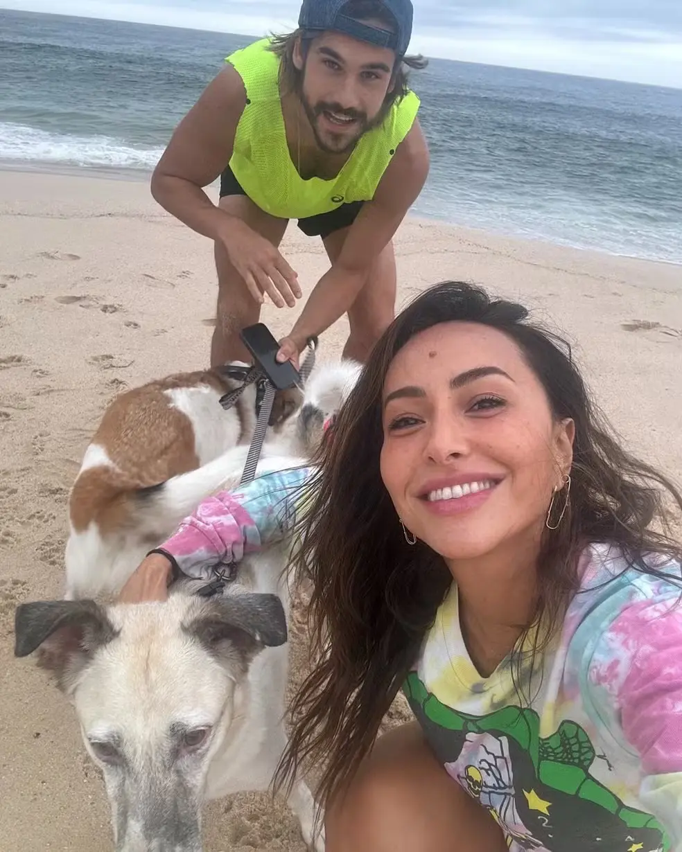 Casal durante passeio em praia na cidade de Niterói (RJ): mensagens nas redes sociais | Foto: Reprodução/Instagram