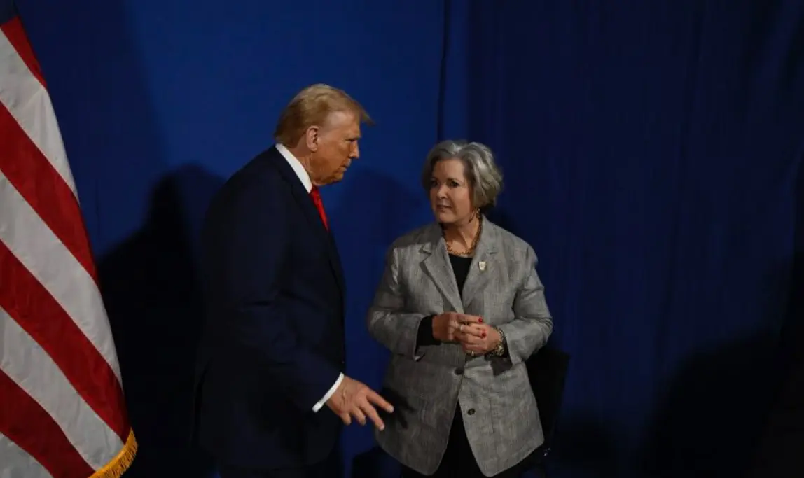 susie wiles e donald trump - casa branca