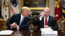 Donald Trump e Thomas Homan, o 'czar das fronteiras' | Foto: Reprodução/Redes sociais