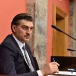 Mikheil Kavelashvili eleito presidente Geórgia