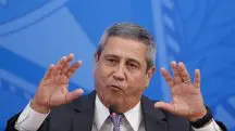 PF prende Braga Netto em investigação por tentativa de golpe de Estado