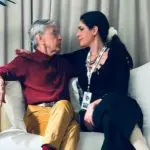 Caetano Veloso e sua mulher e produtora Paula Lavigne no camarim durante show no estádio do Palmeiras: 'Eu falei para o Alexandre de Moraes' | Foto: Reprodução/Instagram/@paulalavigne