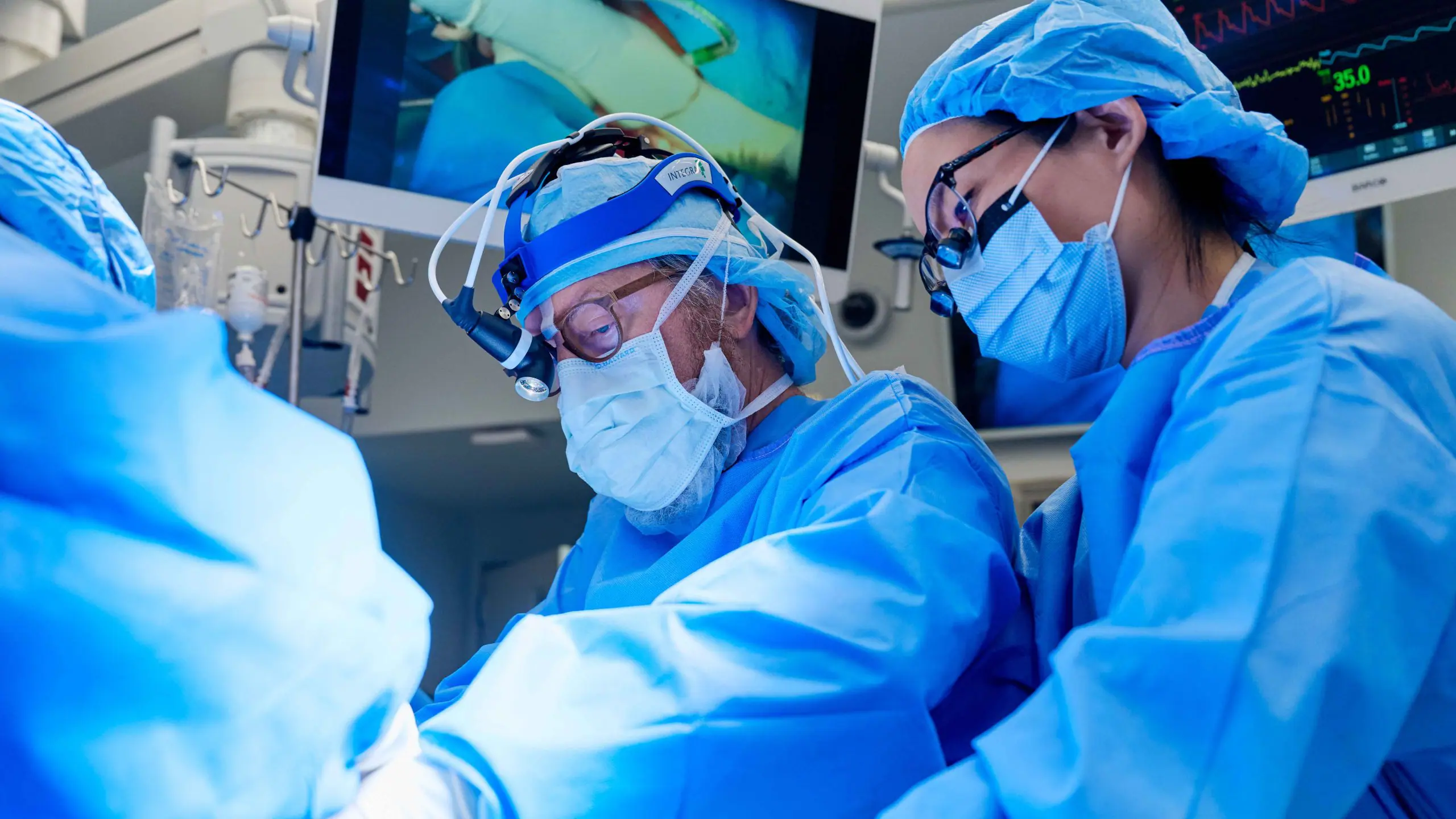 Médicos realizam transplante de órgãos | Foto: NYU Langone Health/Divulgação