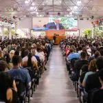 Com mais de 5 mil templos conectados via satélite, o Trombetas e Festas 2024 alcançou fiéis em locais onde o cristianismo enfrenta dificuldades para se expandir | Foto: Divulgação/Jefferson Santana