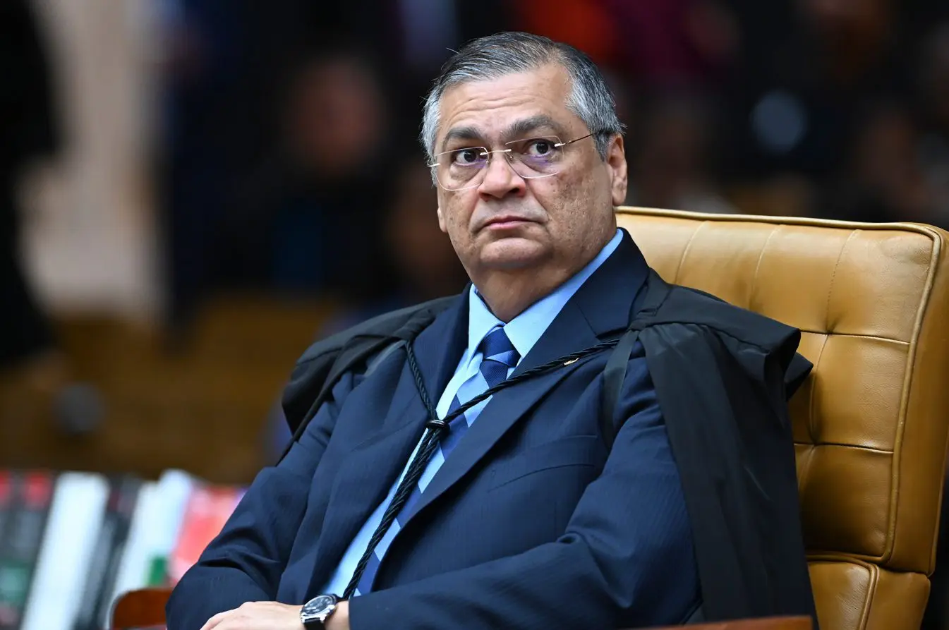 Dino alegou que apenas em regimes ditatoriais o Judiciário pode ser silenciado, embora as decisões do Supremo jamais tenham sido tolhidas no país | Foto: Ton Molina/FotoArena/Estadão Conteúdo
