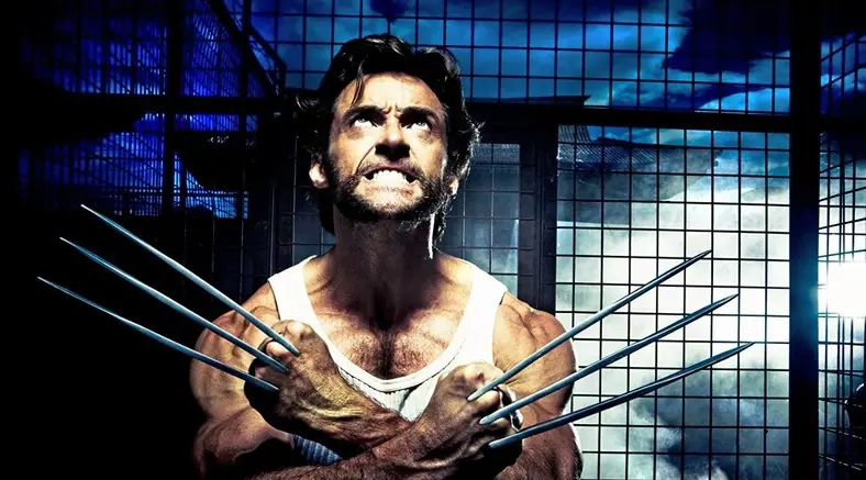 Enquanto Craig assumia o papel de Bond, Hugh Jackman seguiu sua trajetória como Wolverine, mas também diversificou sua carreira | Foto: Reprodução/Fox/Marvel