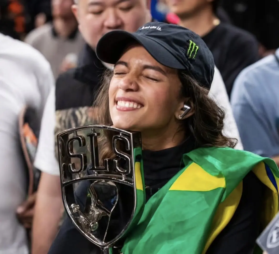 Rayssa Leal é a primeira atleta mulher a conquistar três edições seguidas da Liga Mundial de Skate Street (SLS) | Foto: Reprodução/Instagram