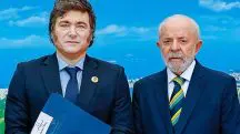Javier Milei, presidente da Argentina, e Luiz Inácio Lula da Silva, presidente do Brasil, na Cúpula do G20, no Rio de Janeiro. O Estadão comparou a ação dos dois líderes na economia de seus países