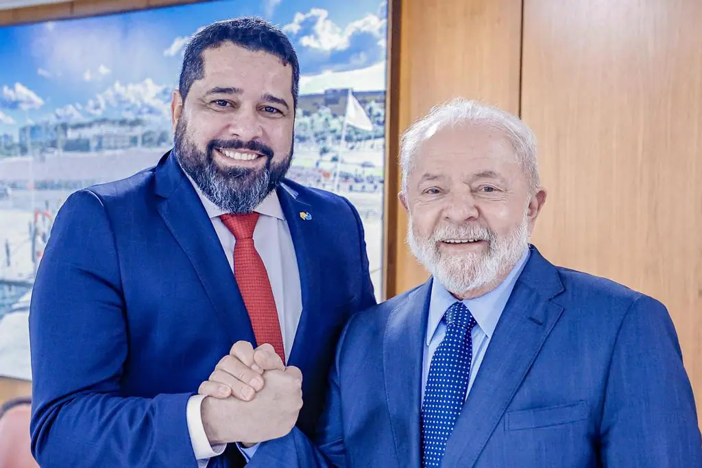 Fabiano Santos, dos Correios, e Lula