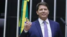 Mário Frias critica lei que proíbe celulares nas escolas paulistas