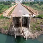 Drone mostra a Ponte Juscelino Kubitschek, entre Aguiarnópolis, no Tocantins, e Estreito, no Maranhão - 24/12/2024 | Foto: Mauricio Marinho/Reuters