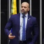 Daniel Silveira tem liberdade condicional revogada por Moraes do STF