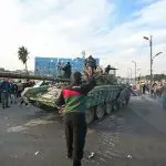 Rebeles comemoram a queda do regime de Assad em Damasco, capital da Síria