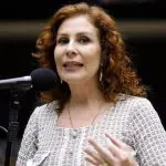 A deputada federal Carla Zambelli (PL-SP) recebeu voto do ministro Alexandre de Moraes por sua cassação | Foto: Mário Agra/Câmara dos Deputados