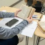 A restrição se aplica a instituições de educação básica, tanto públicas quanto privadas | Foto: Reprodução/Redes sociais