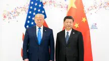 Donald Trump, dos EUA, se encontra com Xi Jinping, presidente da República Popular da China, durante reunião na Cúpula do G20 no Japão | Foto: Shealah Craighead/White House